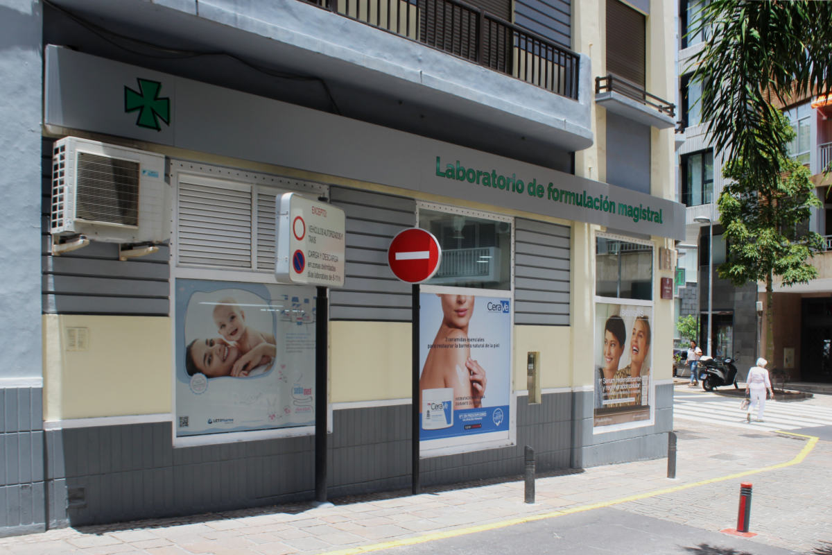 farmacia-el-pilar-fachada2022-08